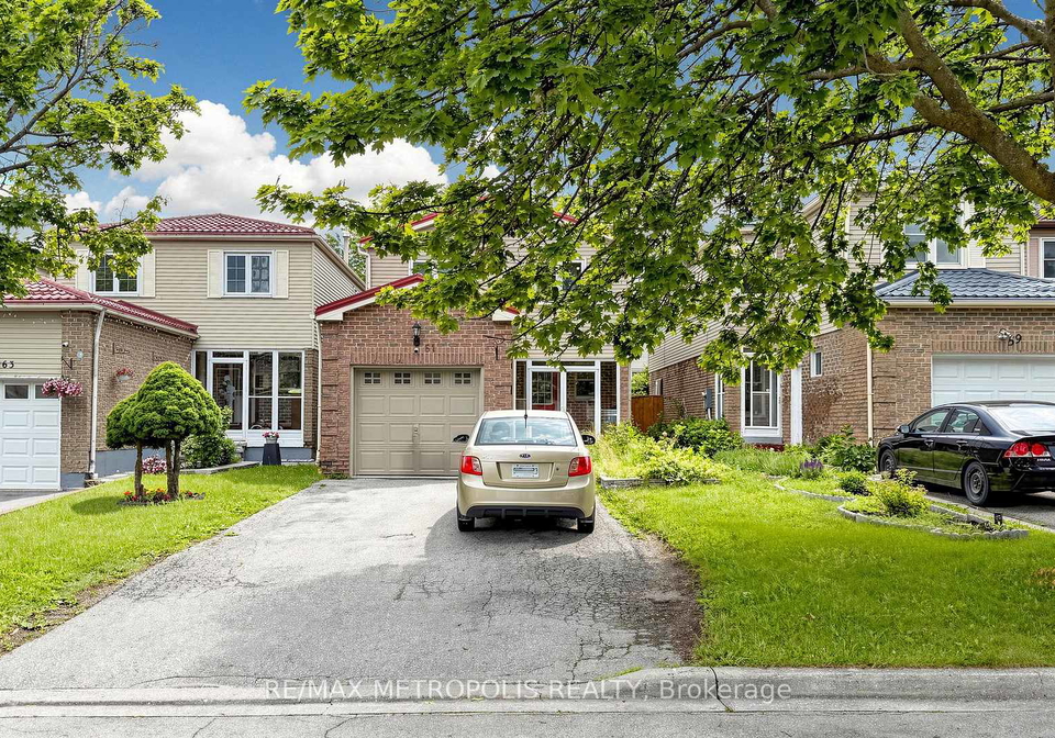 61-horseshoe-crescent-scarborough-ontario-e13474992