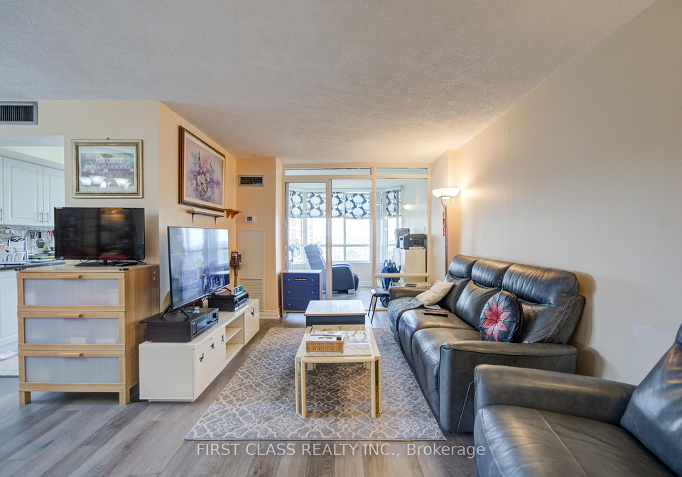330-alton-towers-circle-scarborough-ontario-e13475916