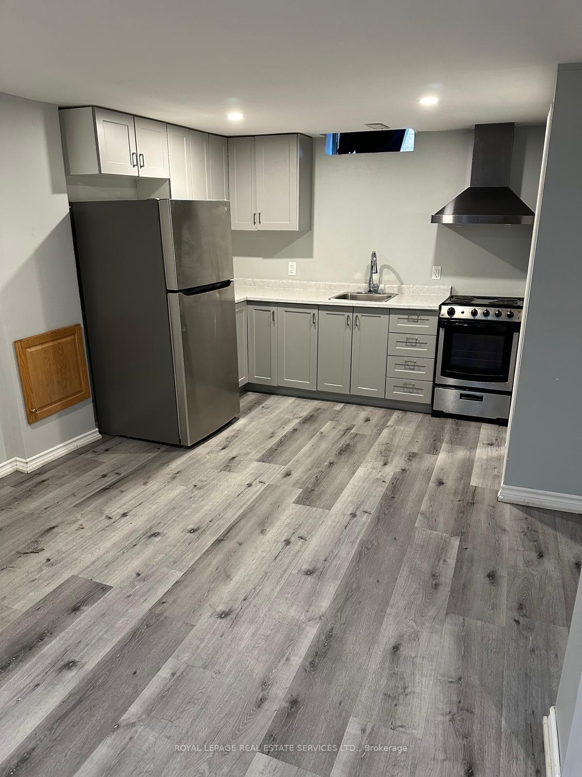 665-cowan-circle-pickering-ontario-e13476176