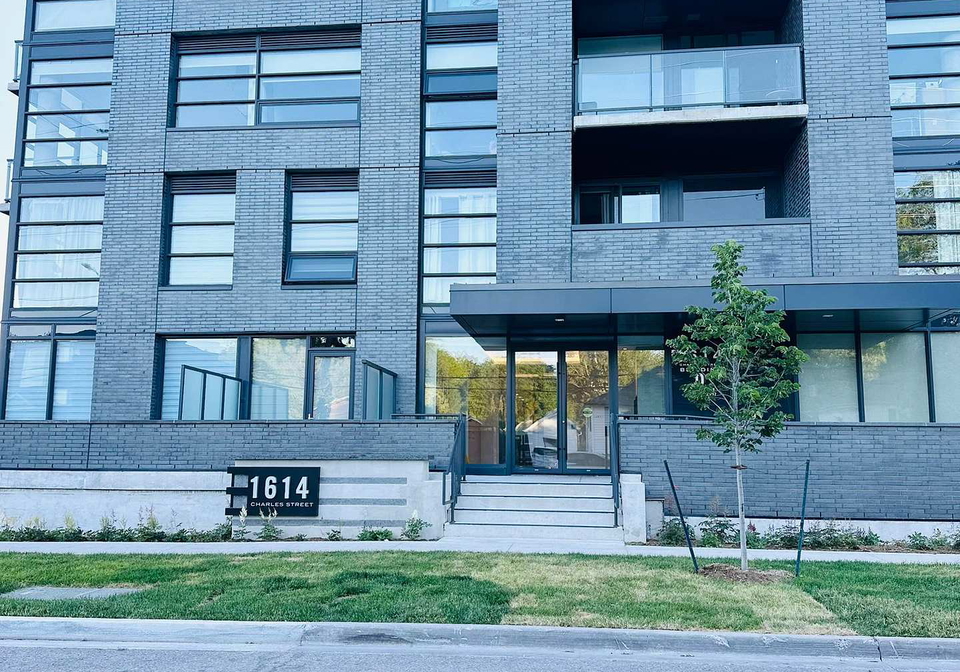 1614-charles-street-whitby-ontario-e13476354