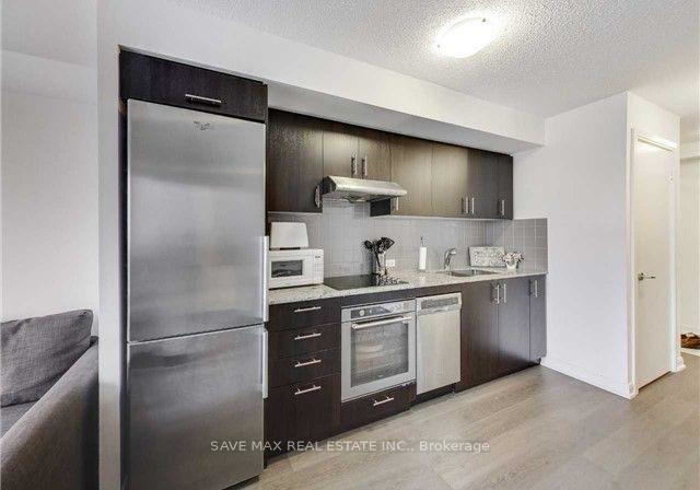 255-village-green-scarborough-ontario-e13476444