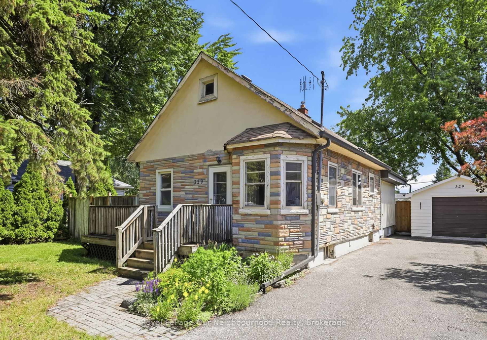 329-perry-street-whitby-ontario-e13476578