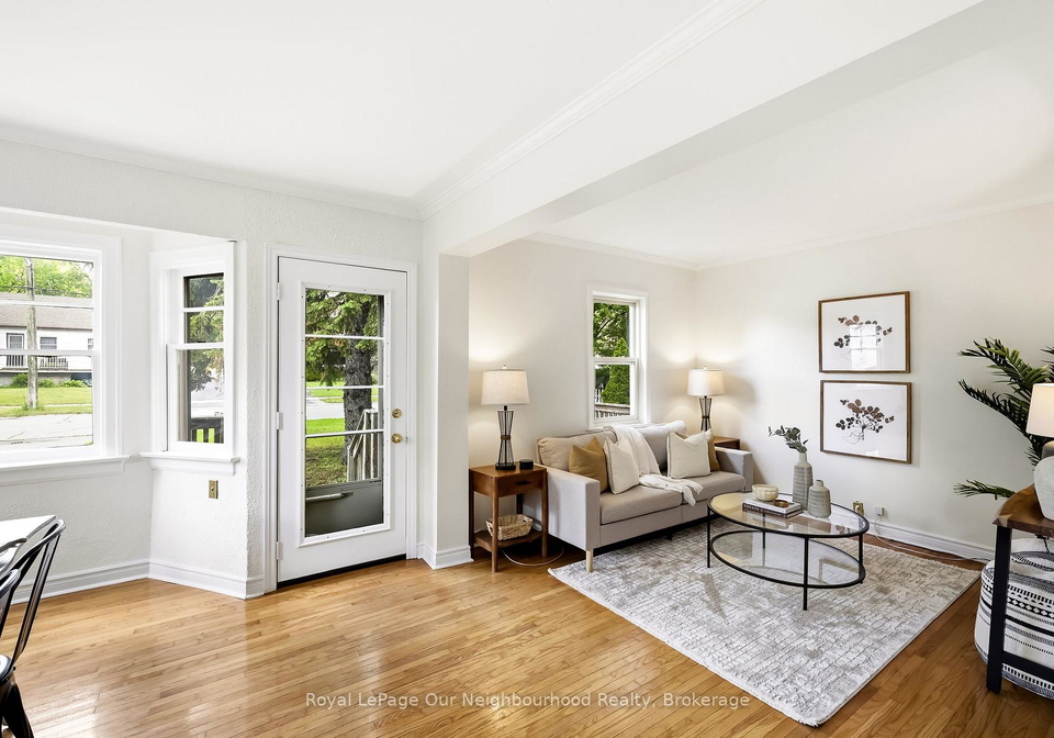 329-perry-street-whitby-ontario-e13476578