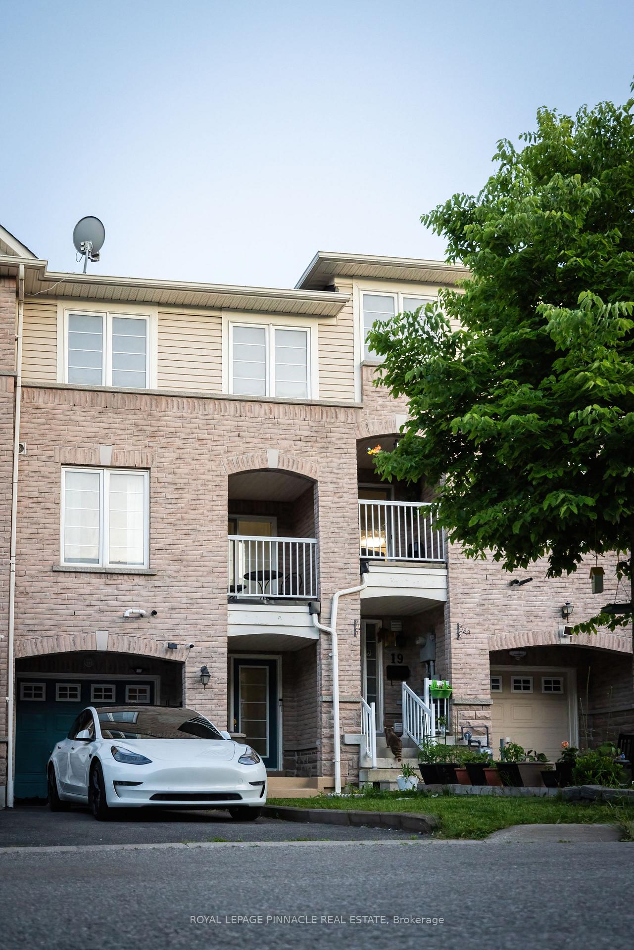 17-thornharrold-street-ajax-ontario-e13476724