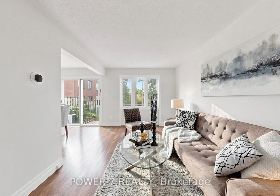 bridletowne-circle-scarborough-ontario-e13477078
