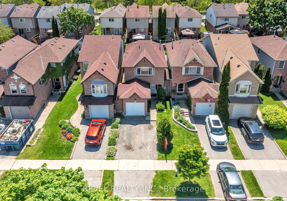 11-carr-drive-ajax-ontario-e13477232