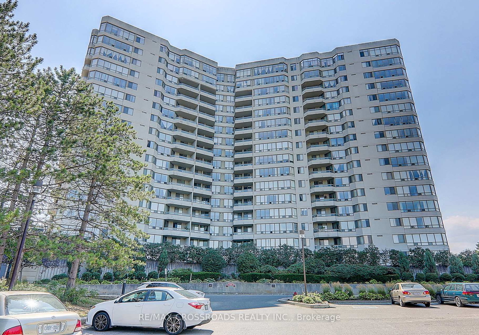160-alton-towers-circle-scarborough-ontario-e13477310