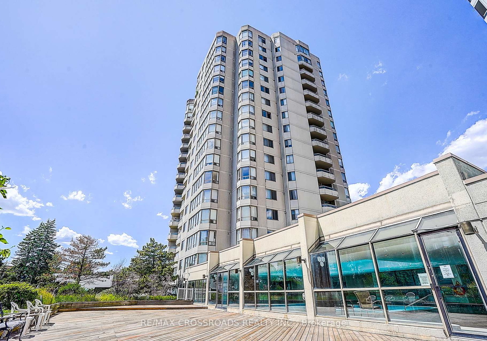 160-alton-towers-circle-scarborough-ontario-e13477310