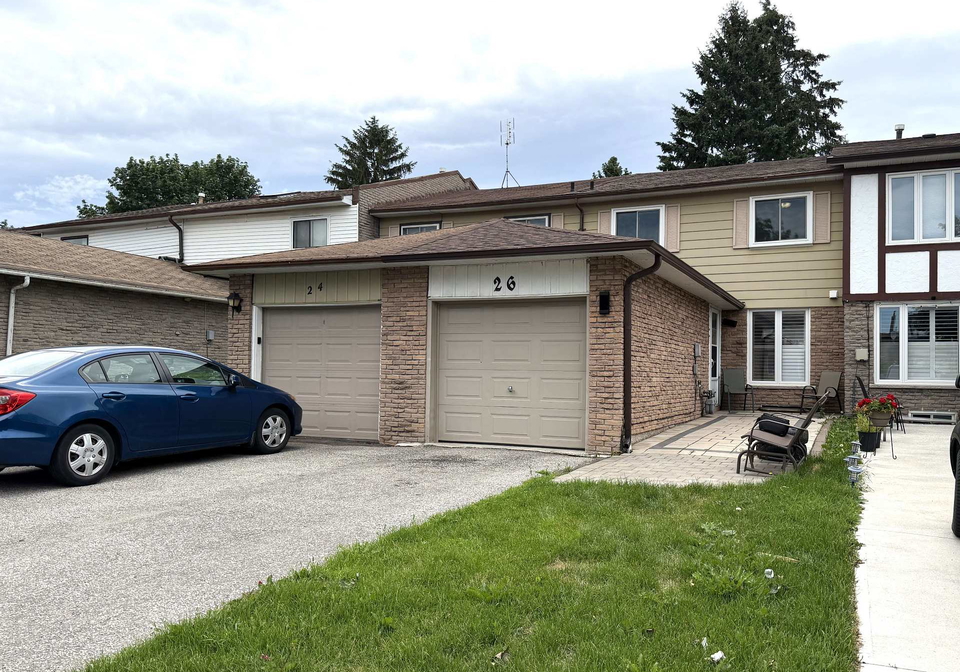 26-robbinstone-drive-scarborough-ontario-e13477966