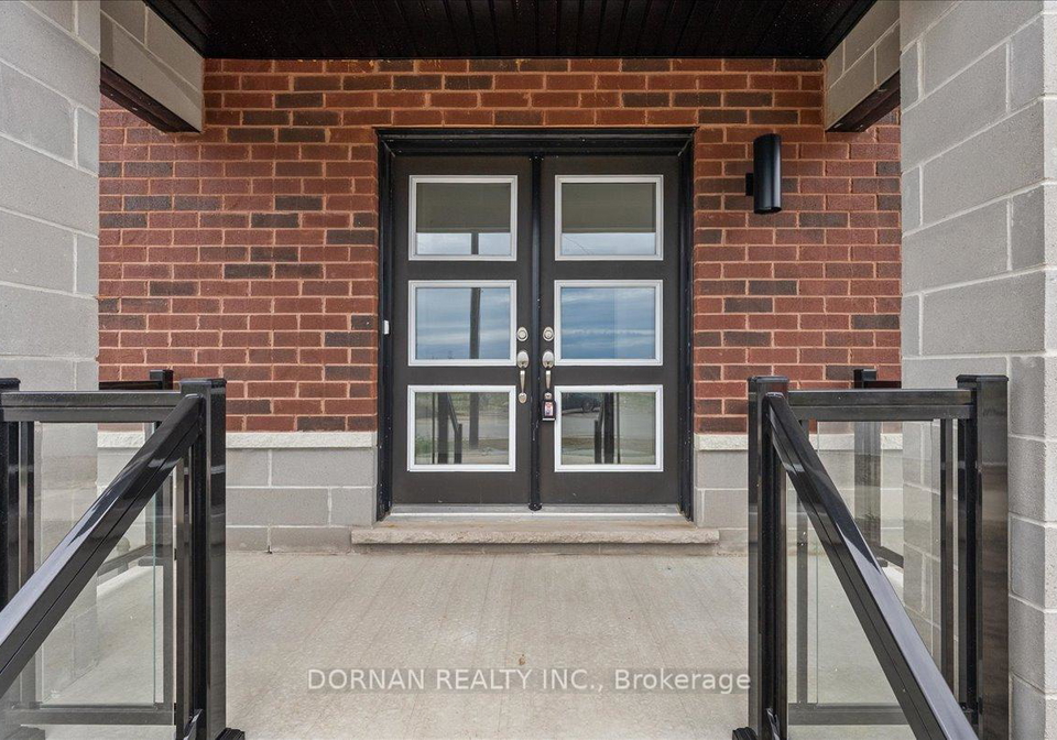 33-pluto-way-whitby-ontario-e13478514