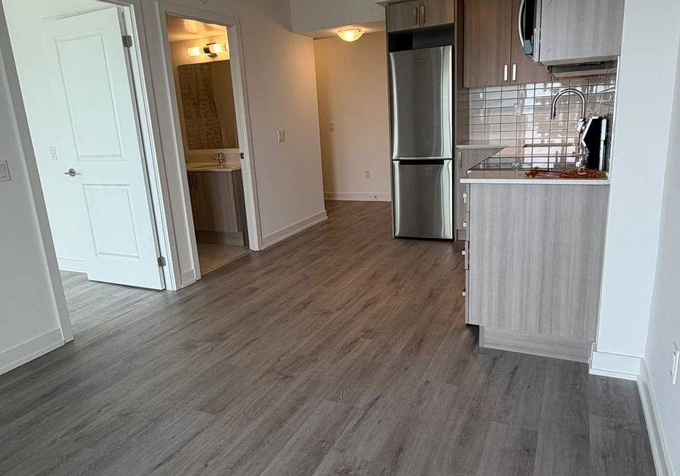 1010-sandy-beach-road-pickering-ontario-e13478652
