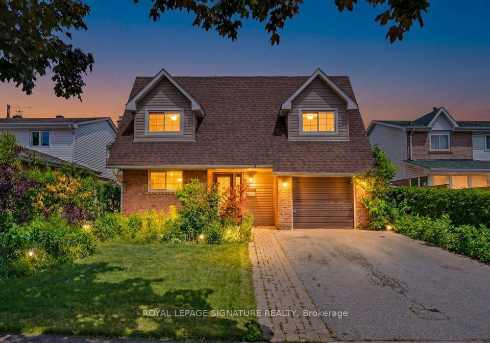 1580-alwin-circle-pickering-ontario-e13478760