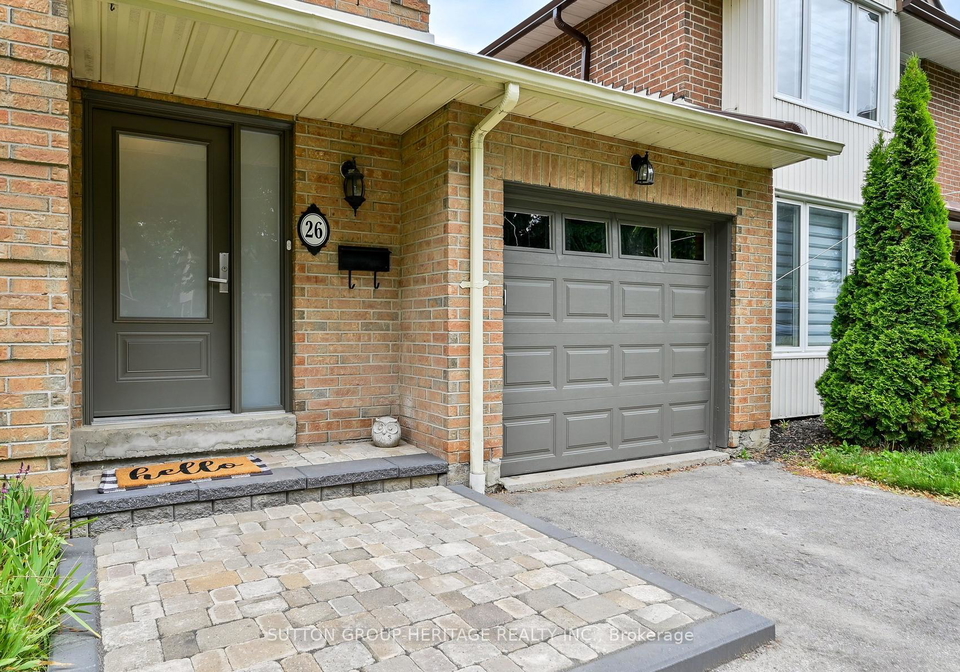 26-fearn-crescent-ajax-ontario-e13479030