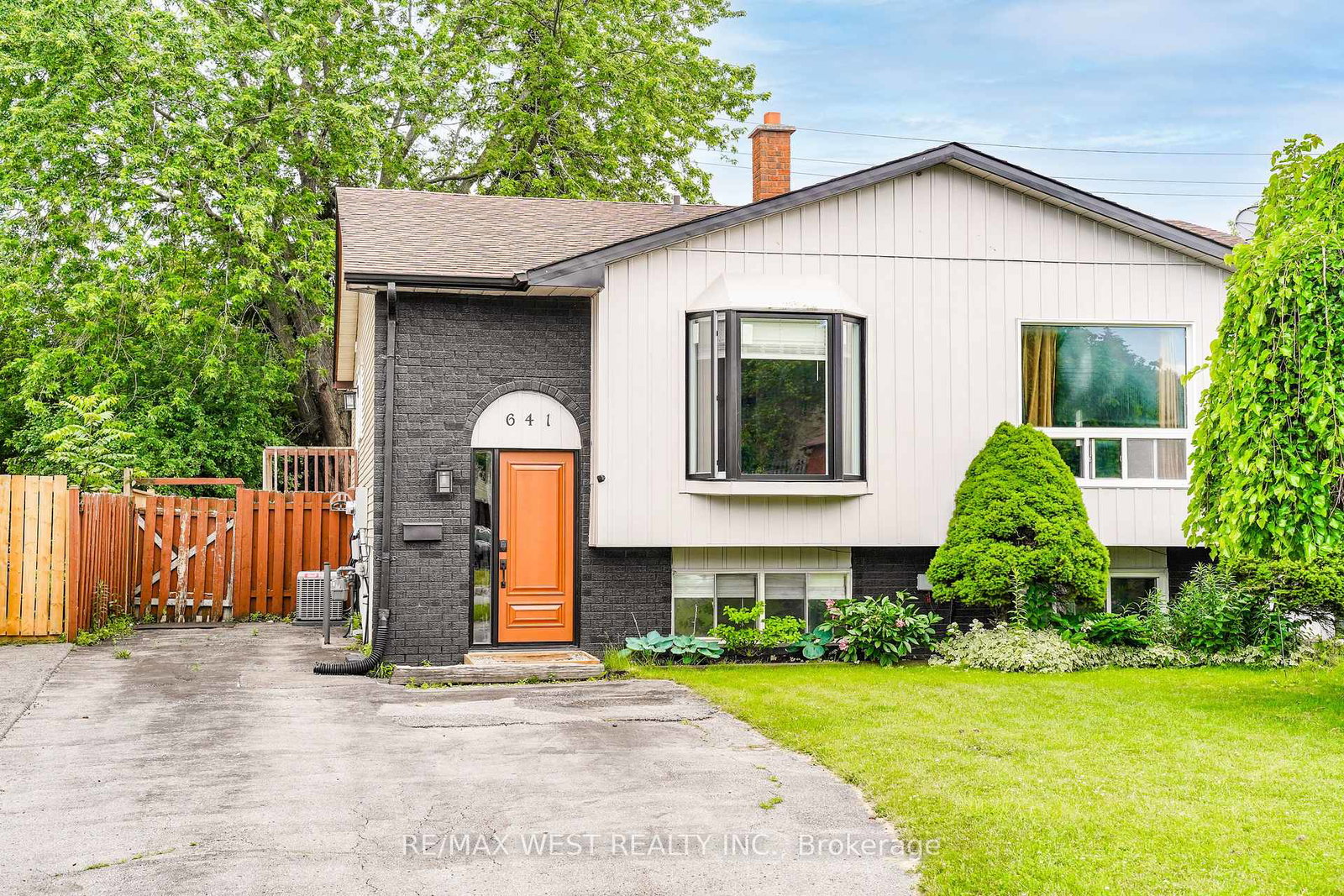 641-deauville-court-oshawa-ontario-e13479636