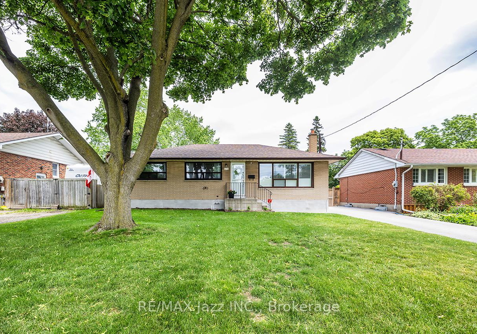 571-finucane-street-oshawa-ontario-e13479880