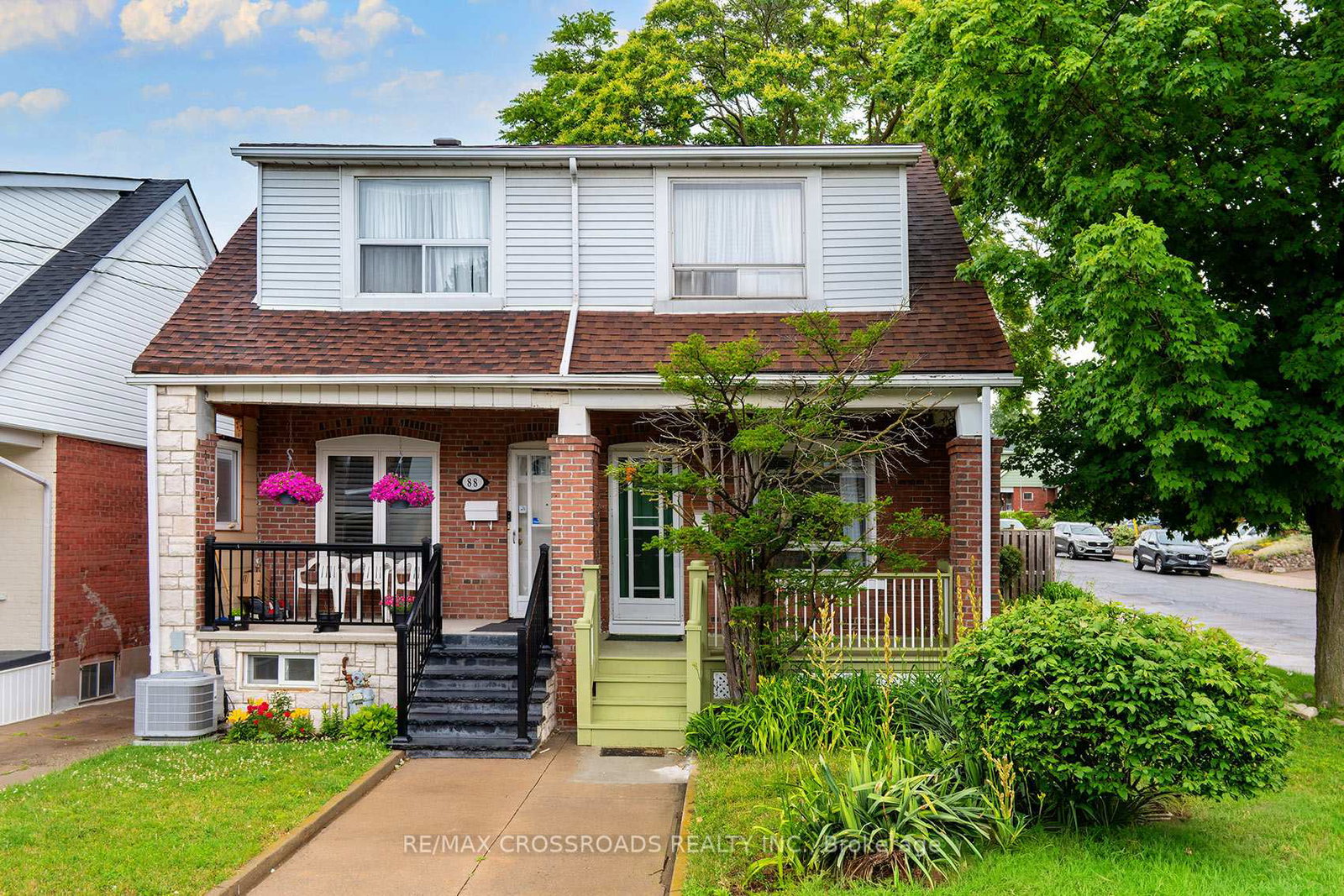 90-milverton-boulevard-east-york-ontario-e13480152