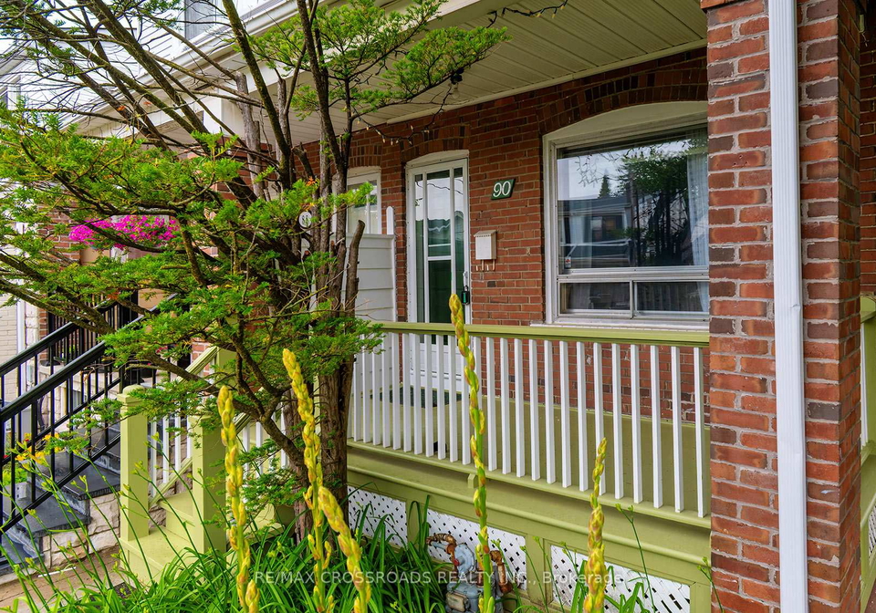 90-milverton-boulevard-east-york-ontario-e13480152