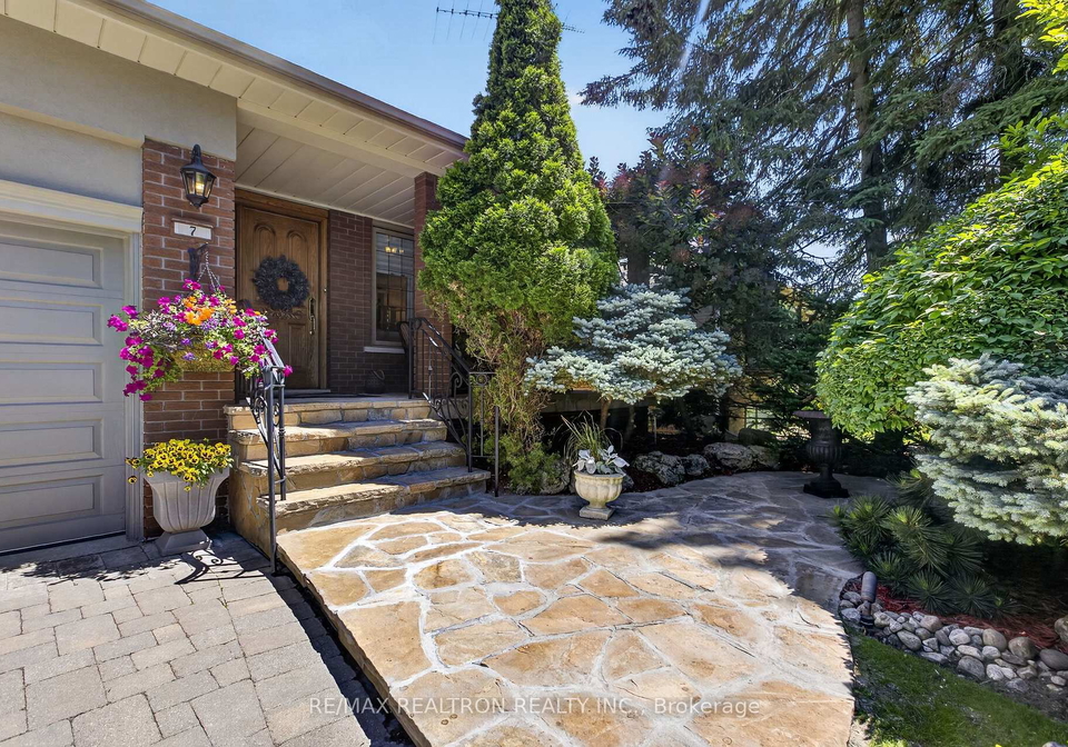 7-conlins-road-scarborough-ontario-e13480298