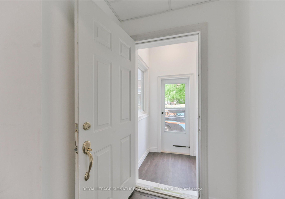 44-westlake-avenue-toronto-ontario-e13481262