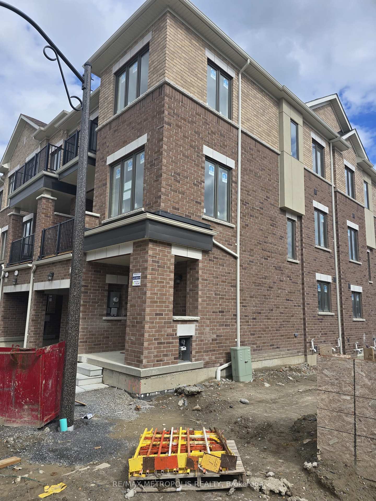 1-radiance-way-whitby-ontario-e13481728