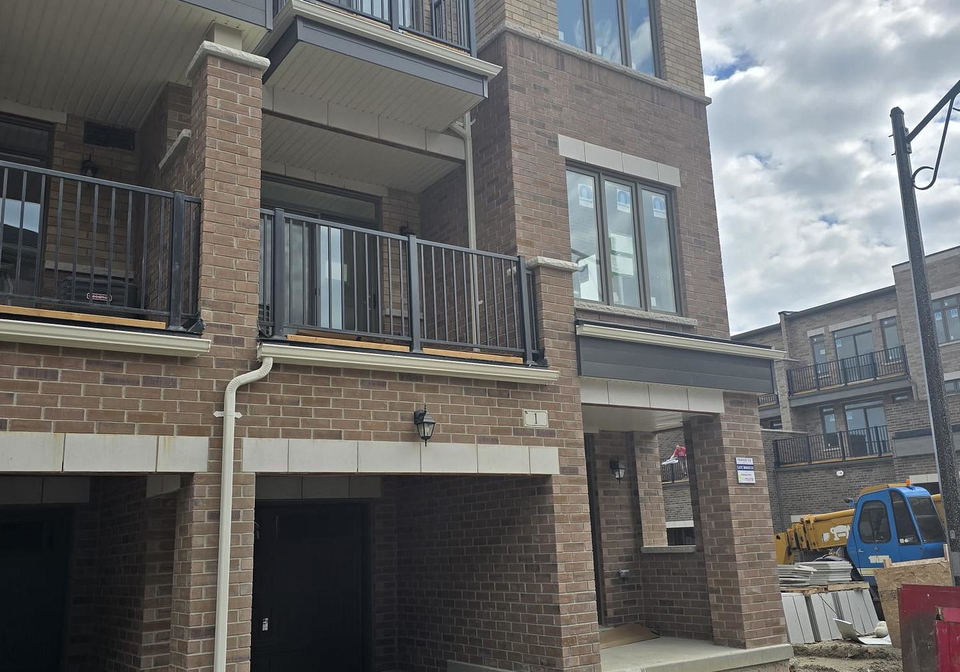 1-radiance-way-whitby-ontario-e13481728