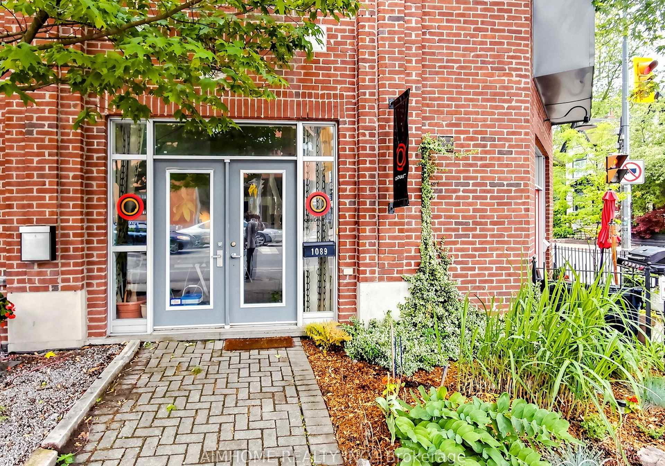 1089-dundas-street-e-toronto-ontario-e13481916