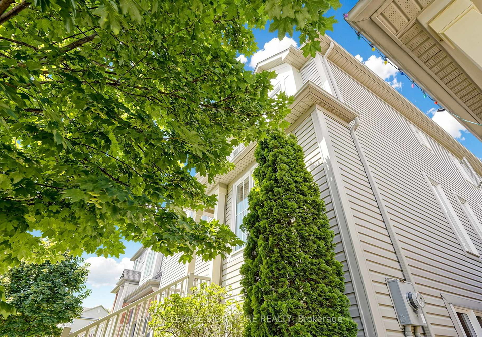 2339-pilgrim-square-oshawa-ontario-e13482244