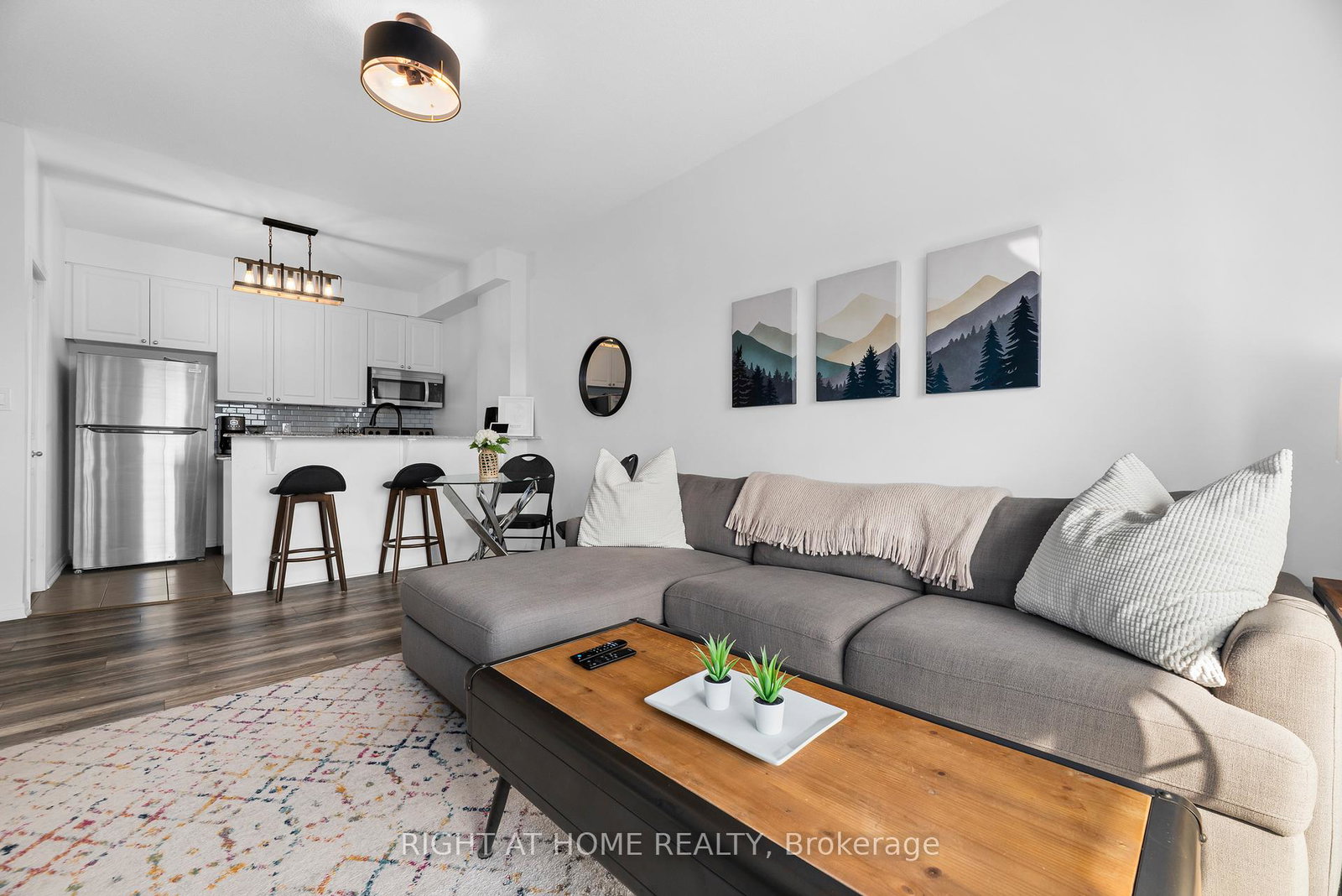 1-sidney-lane-clarington-ontario-e13482326