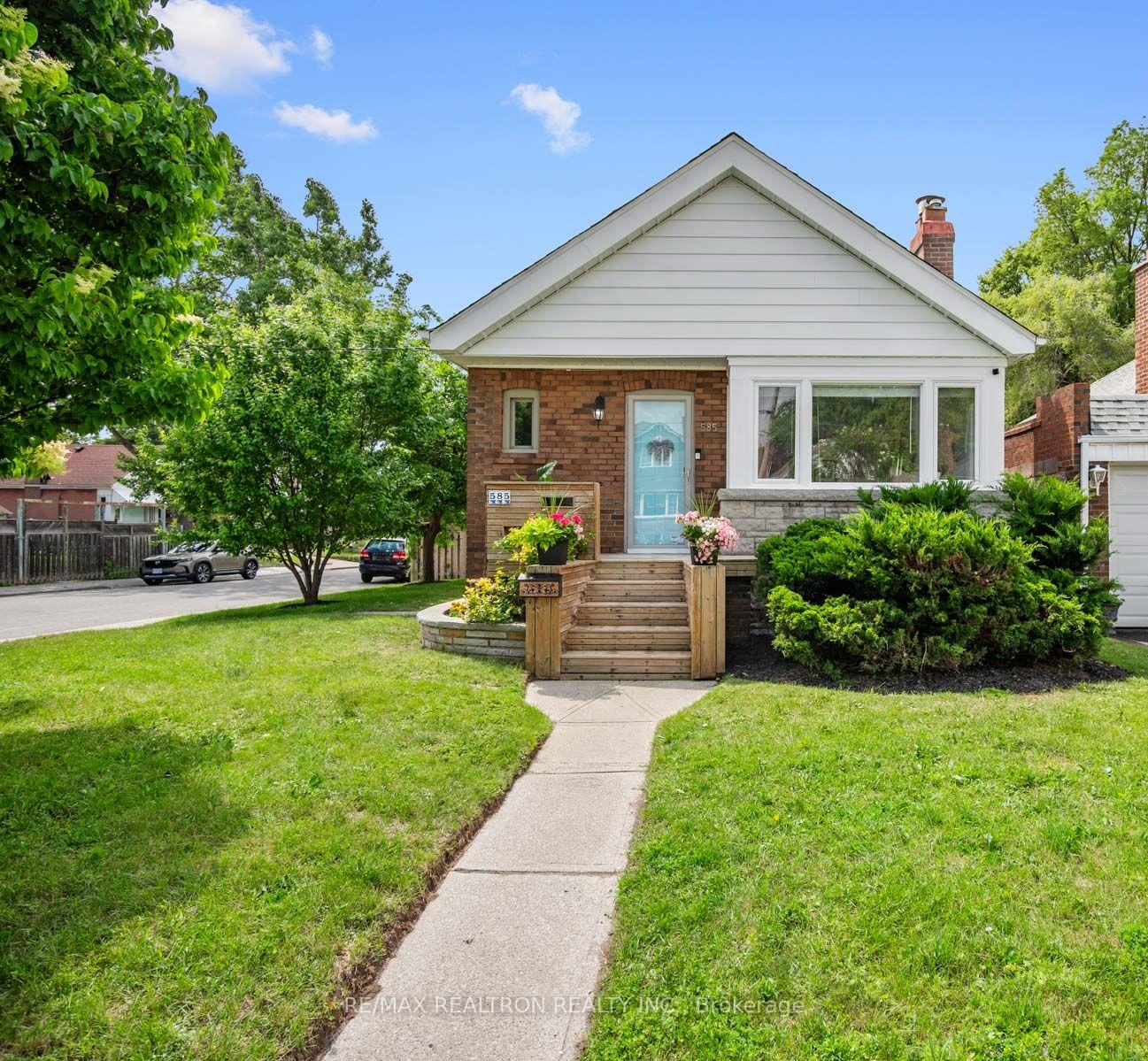 585-oconnor-drive-east-york-ontario-e13482360