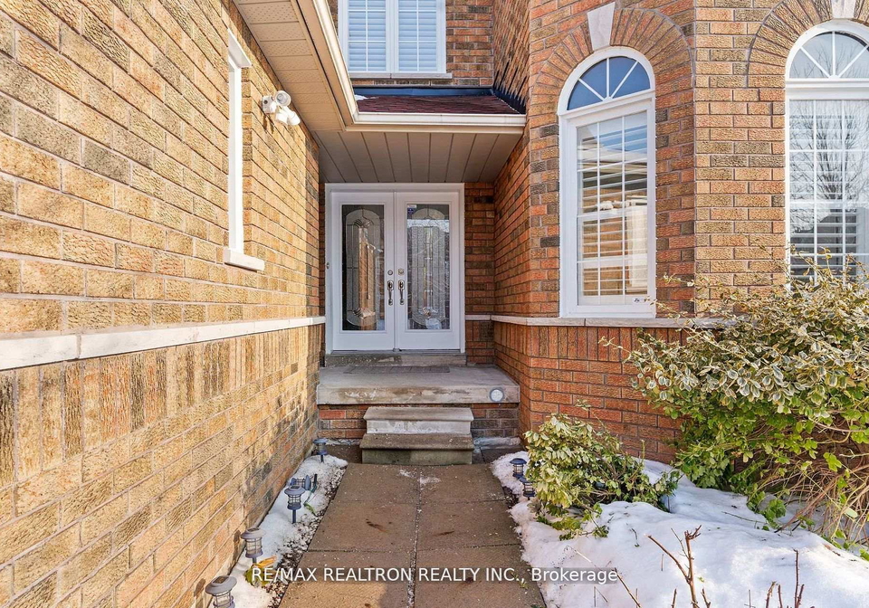 13-freeston-crescent-ajax-ontario-e13482410