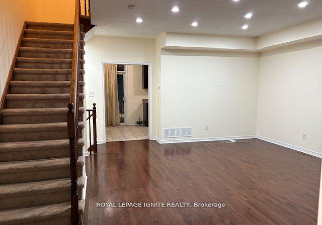 11-curran-hall-crescent-scarborough-ontario-e13483402