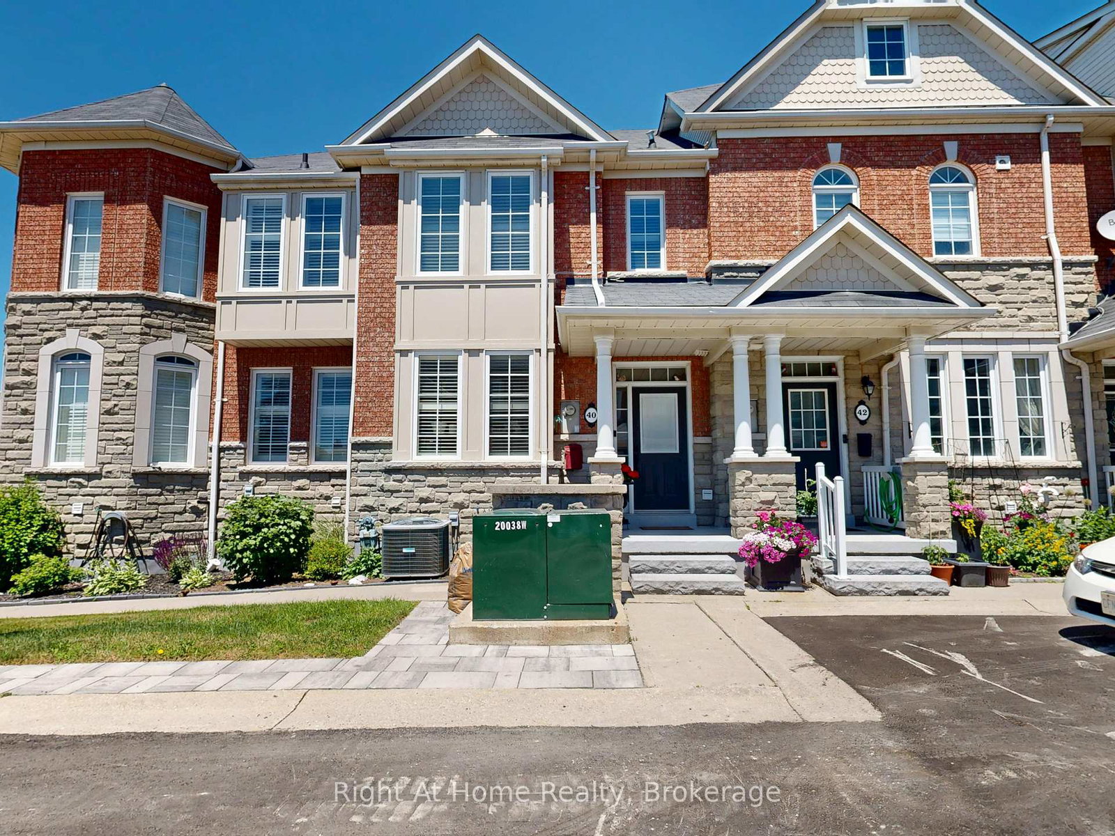 40-torr-lane-ajax-ontario-e13483492