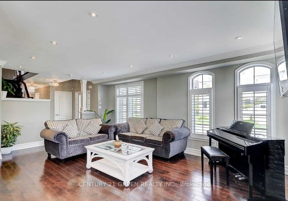 25-holroyd-street-ajax-ontario-e13483696