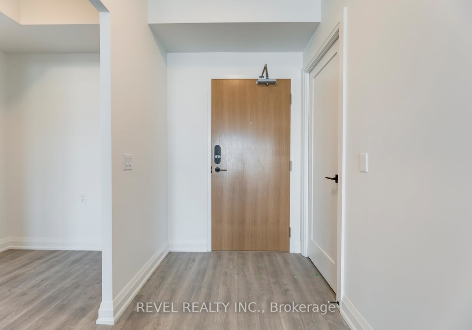 2369-danforth-avenue-toronto-ontario-e13483812