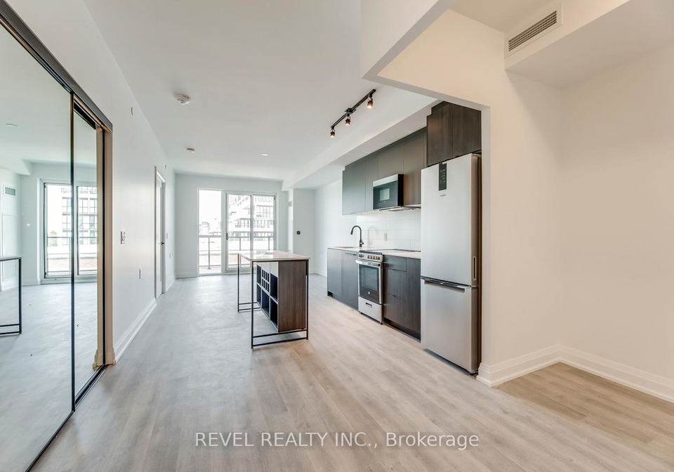 2369-danforth-avenue-toronto-ontario-e13483812