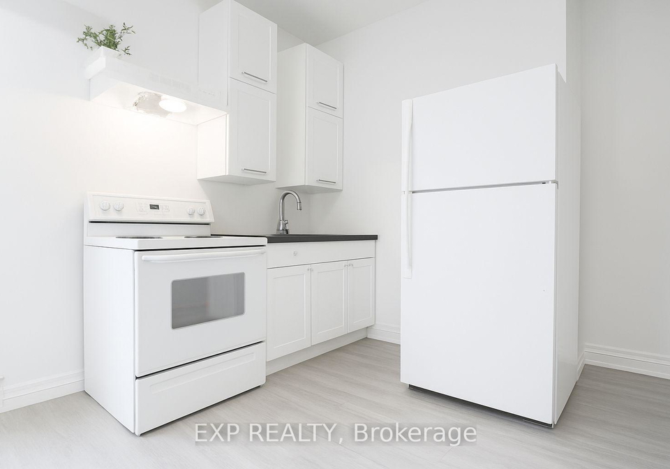 207-gamble-avenue-east-york-ontario-e13483916