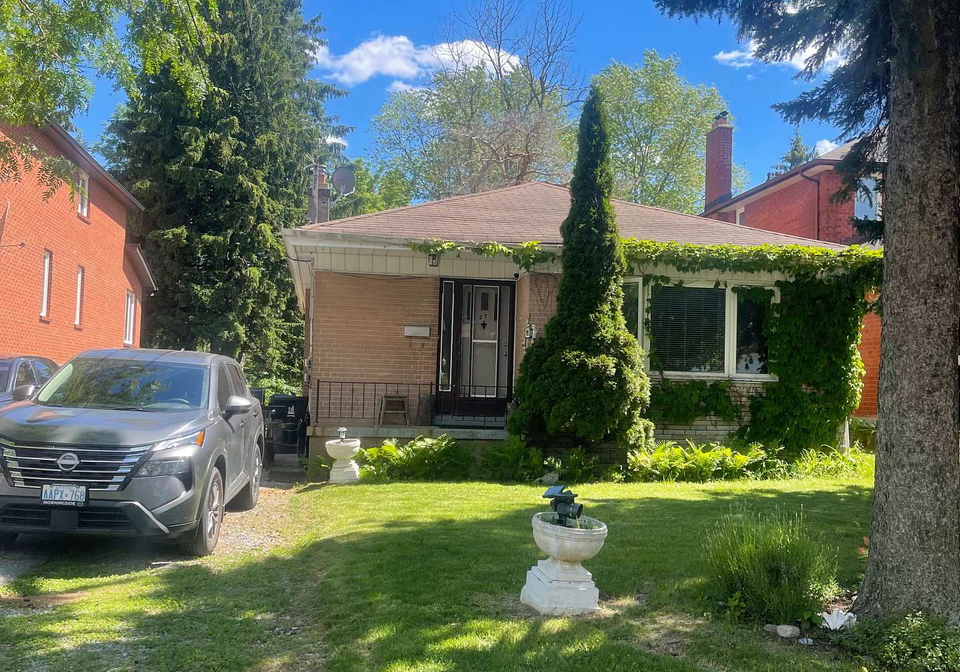 27-wanita-road-scarborough-ontario-e13484670