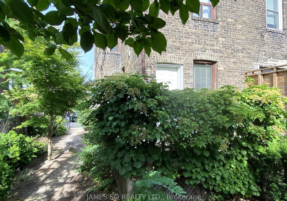 462-pape-avenue-toronto-ontario-e13484898