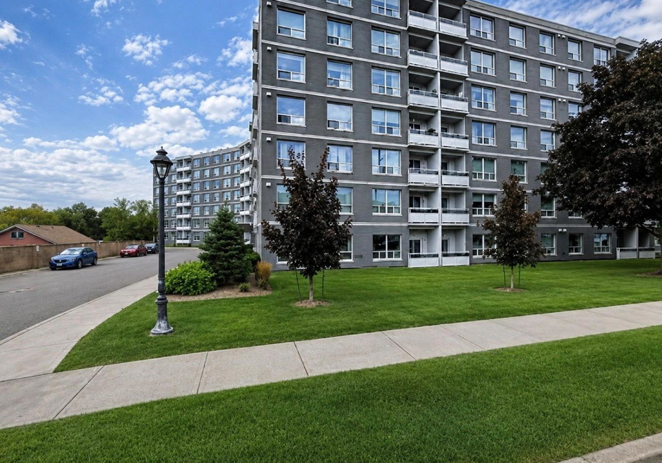 145-liberty-street-s-clarington-ontario-e13485254