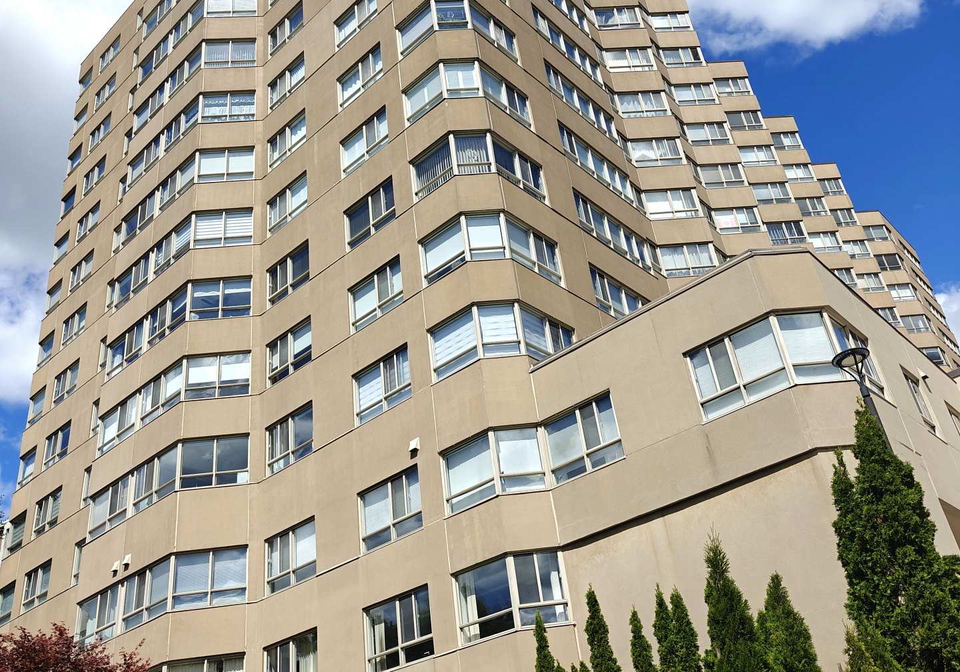 4-park-vista-east-york-ontario-e13485330