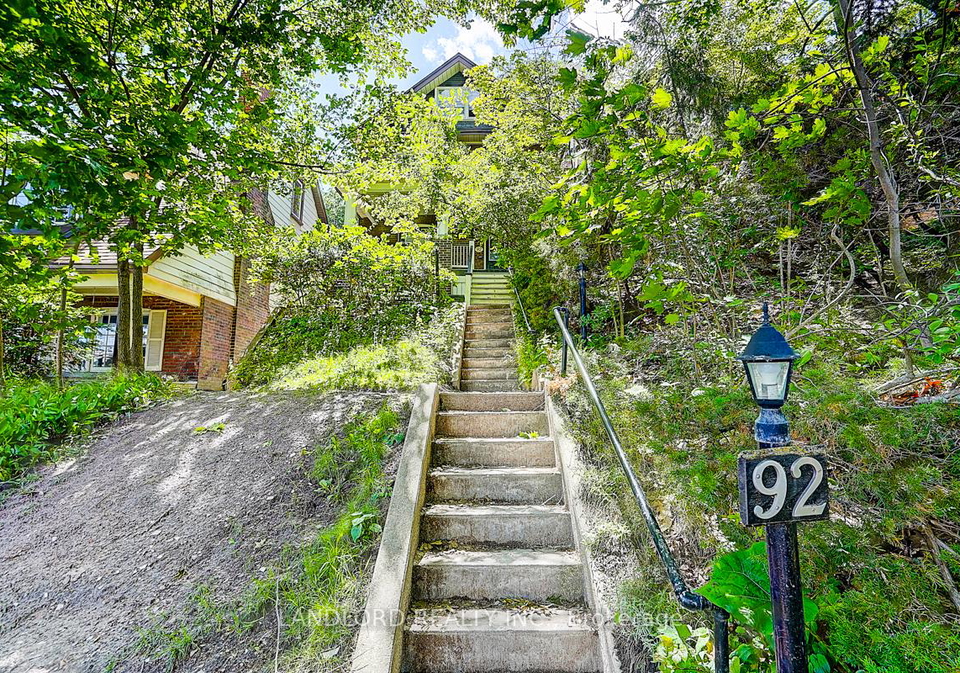 92-neville-park-boulevard-toronto-ontario-e13485806