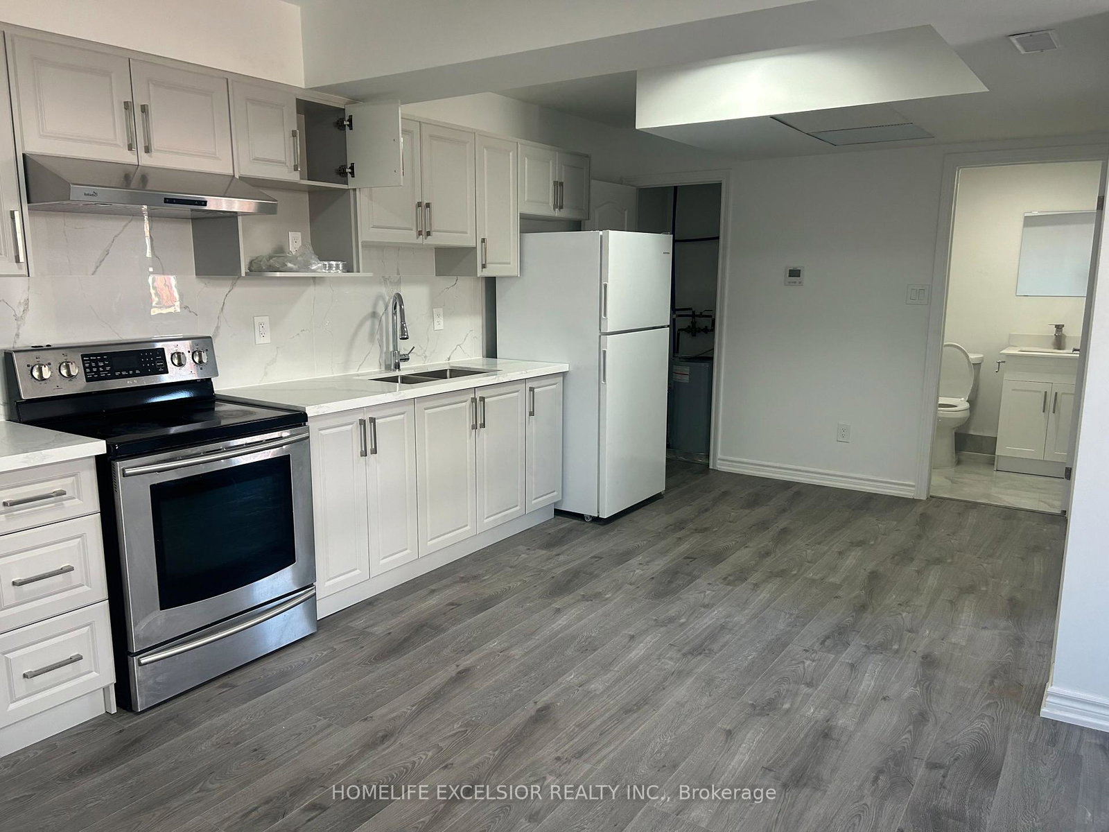 3-simcoe-street-s-oshawa-ontario-e13485974