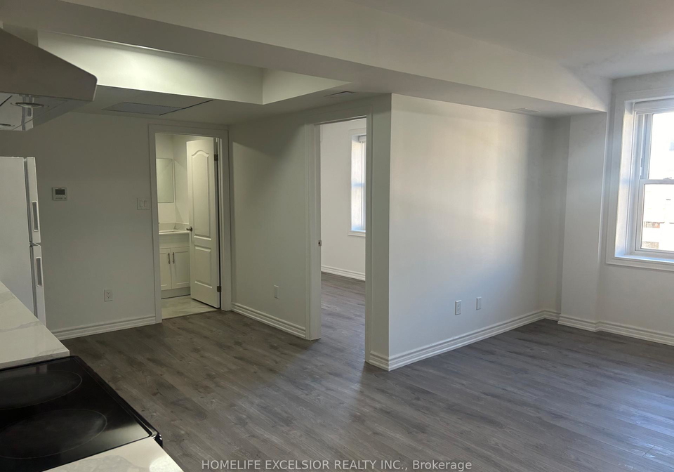 3-simcoe-street-s-oshawa-ontario-e13485974