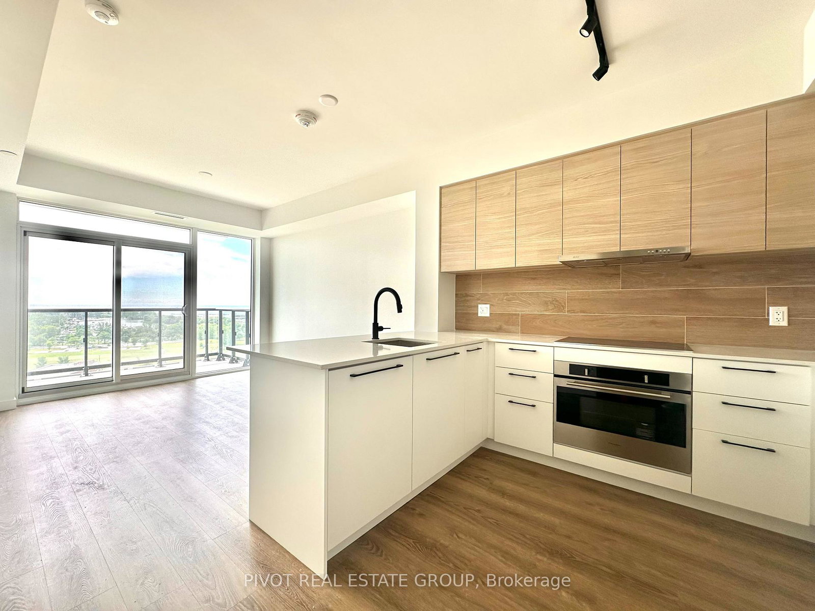 1050-eastern-avenue-toronto-ontario-e13486028