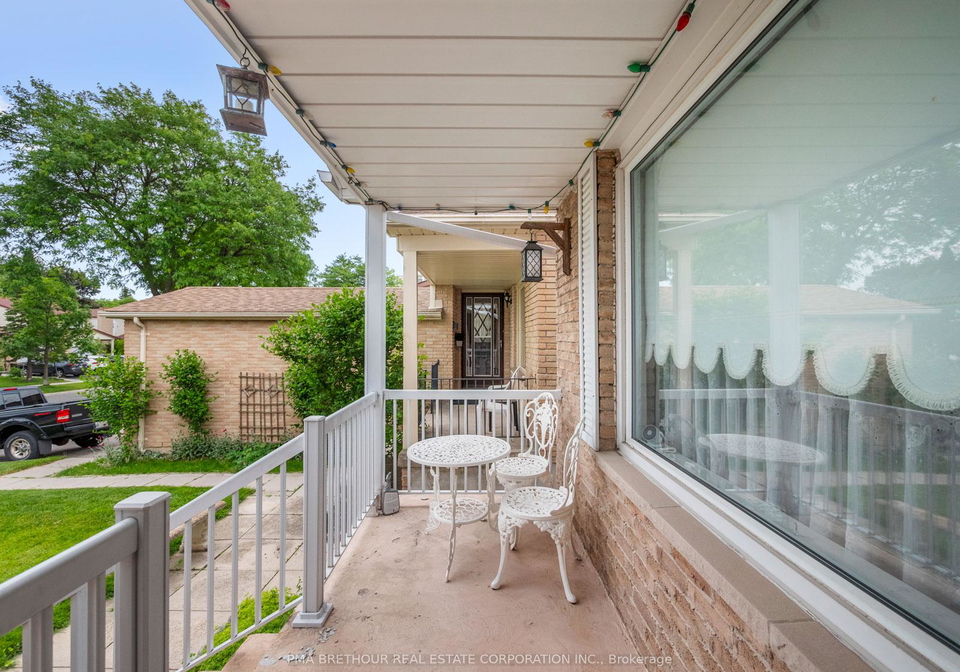 40-greenwich-square-w-scarborough-ontario-e13486294