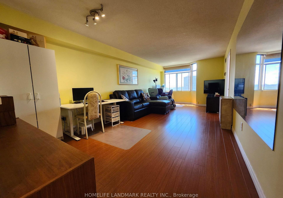 88-alton-towers-circle-scarborough-ontario-e13486726