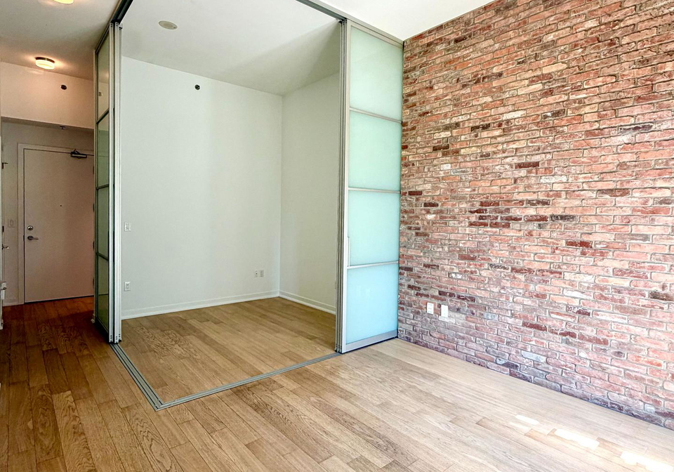 88-colgate-avenue-toronto-ontario-e13486920