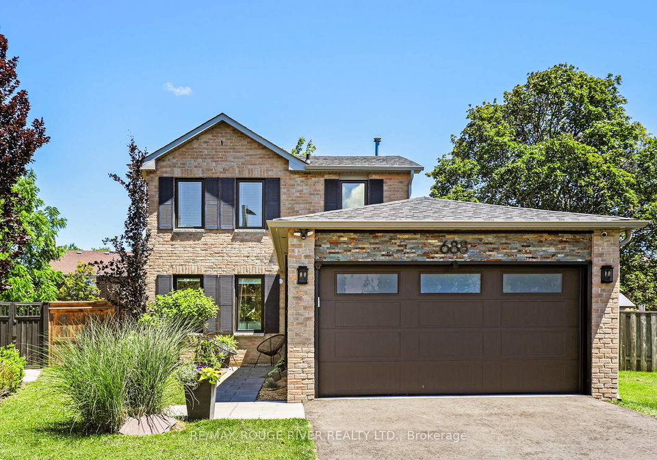 688-beckworth-square-pickering-ontario-e13486966