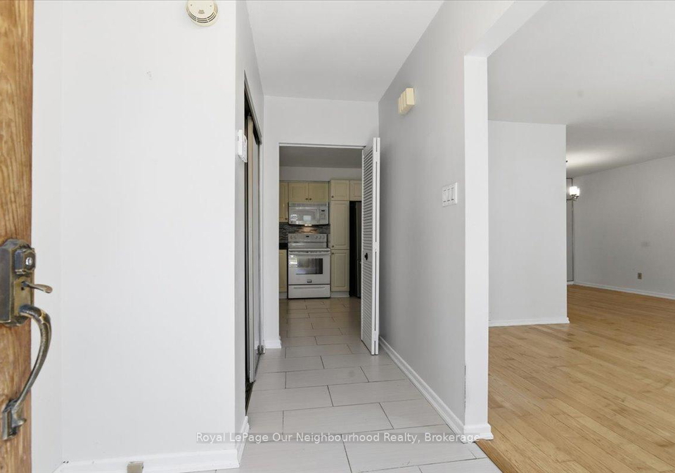 16-tweedrock-crescent-toronto-scarborough-ontario-e13487820