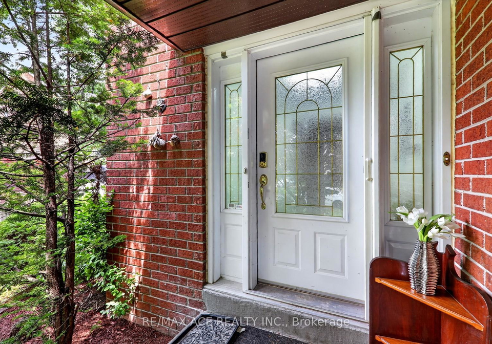 4-beaumont-drive-ajax-ontario-e13488708